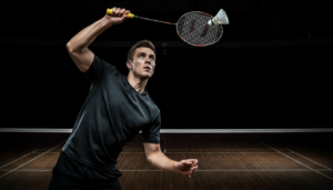 découvrez le fonctionnement du système de points au badminton, les règles de comptage des points et les conditions pour gagner un match.